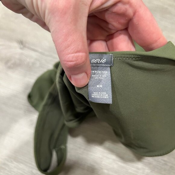 Aerie Scoop Neck Low Back Green One Piece Swimsuit Bathing Suit Size Medium - Picture 5 of 5